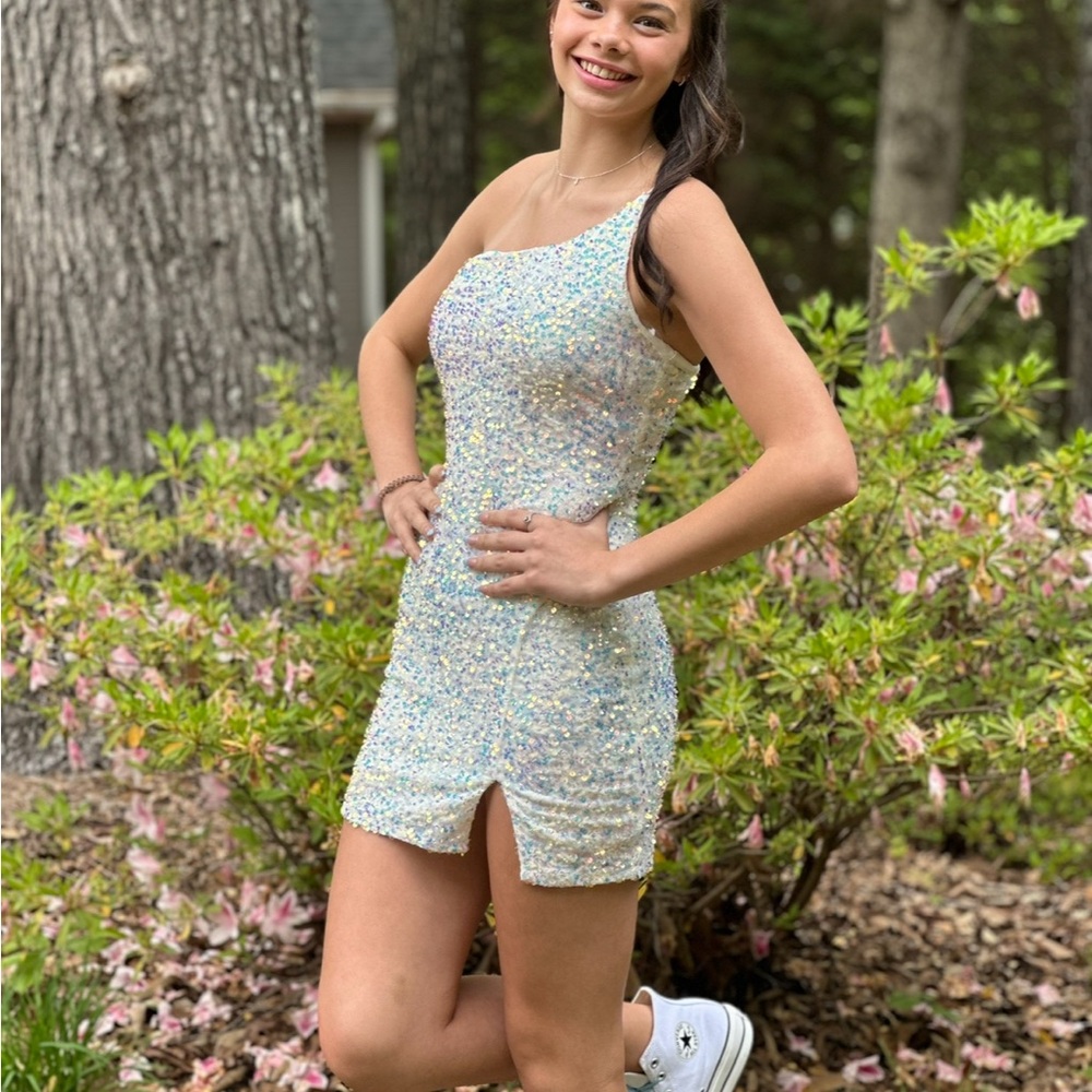 Sparkling One Shoulder Sequin Dress